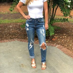 High waisted, Distressed boyfriend jeans
